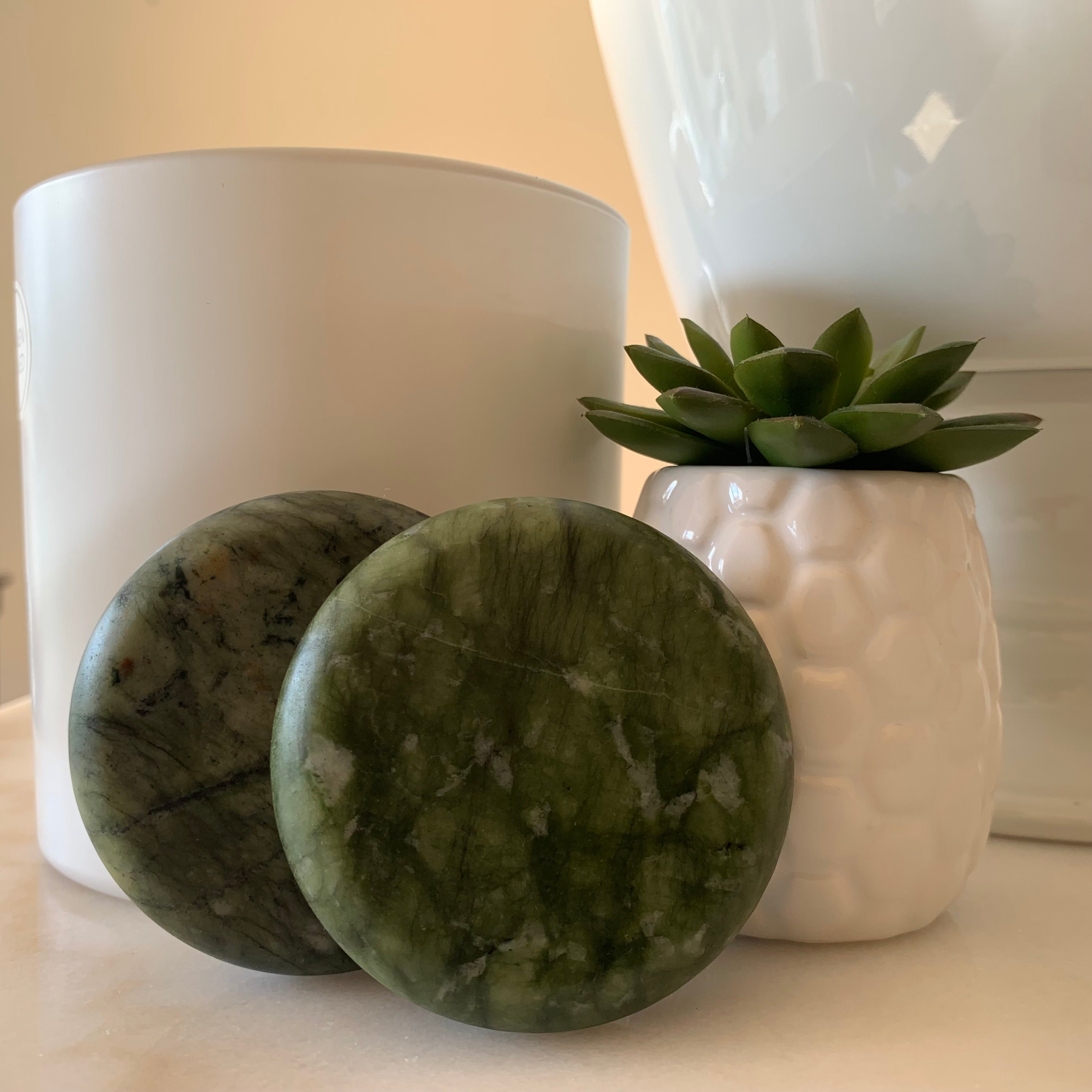 Jade Stone Set - Round - 7 cm Diameter - Set of 2
