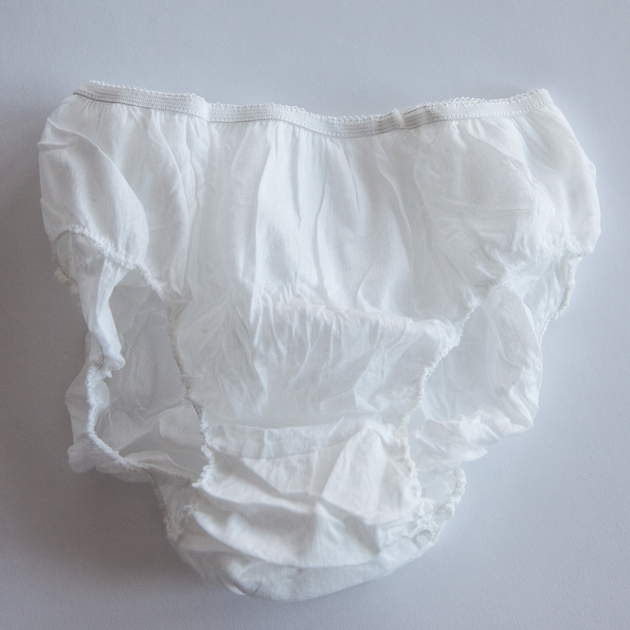 Ladies Panties – White - Disposable - 100% Polyester
